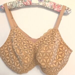 NWT Marks & Spencer Lace Wireless Bra 42F